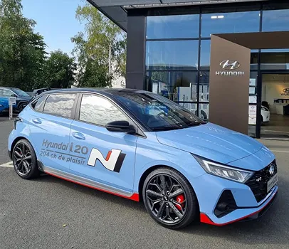voiture hyundai i20 bleu à Blois dans le Loir-et-Cher 41
