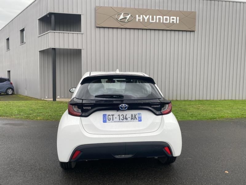 Yaris 116h Dynamic 5p MY22