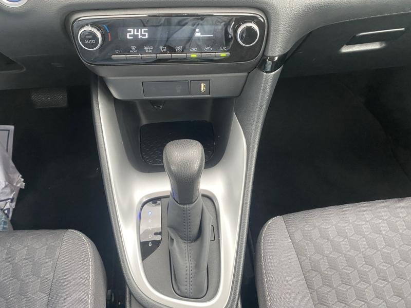 Yaris 116h Dynamic 5p MY22